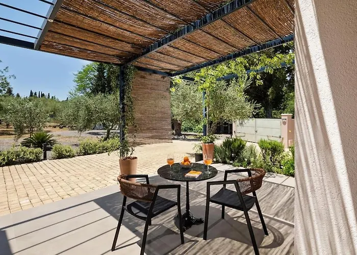 Theolia * Гоувия