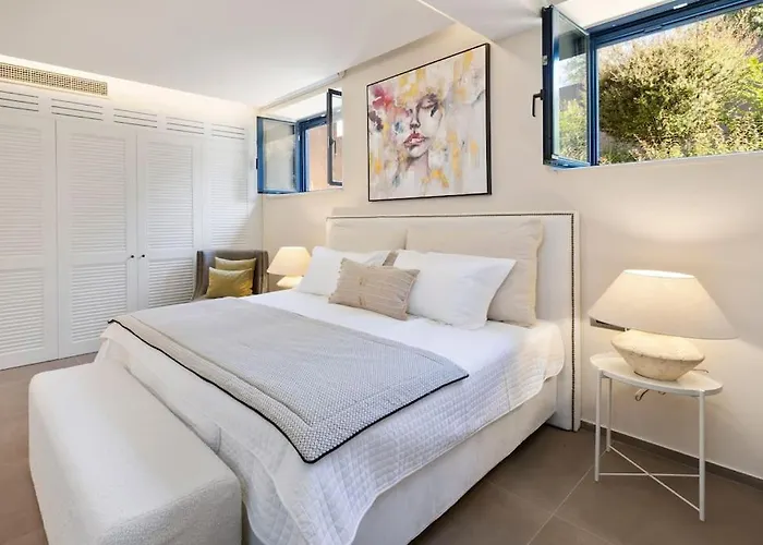 Theolia * Гоувия