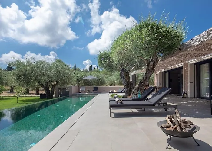 Вилла Theolia *